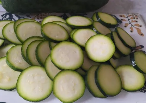 Des rondelles de courgette